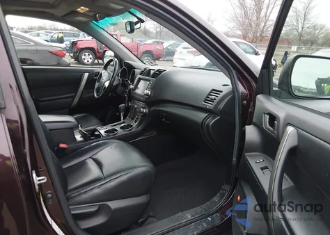 2011 Toyota Highlander Se V6 z USA, uszkodzony, nr VIN 5TDBK3EH8BS044671